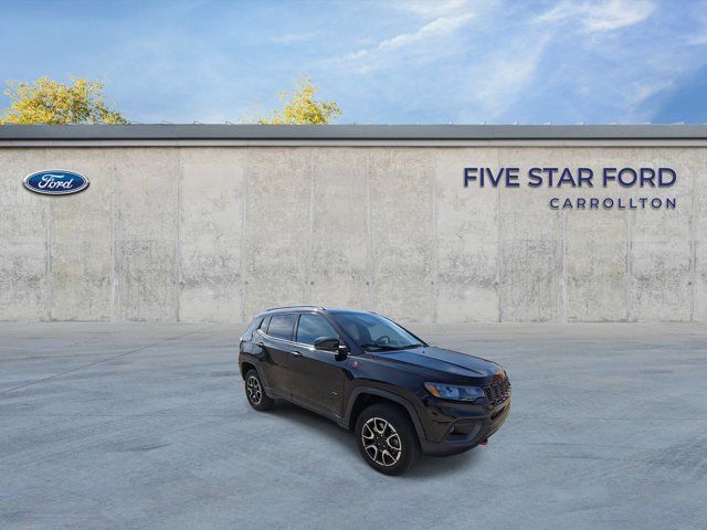 2024 Jeep Compass Trailhawk