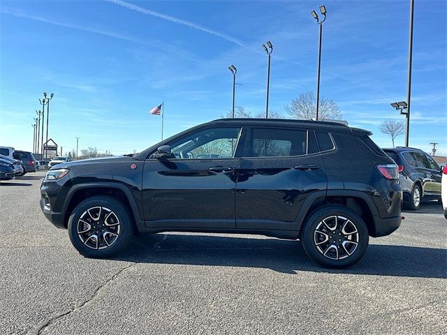2024 Jeep Compass Trailhawk
