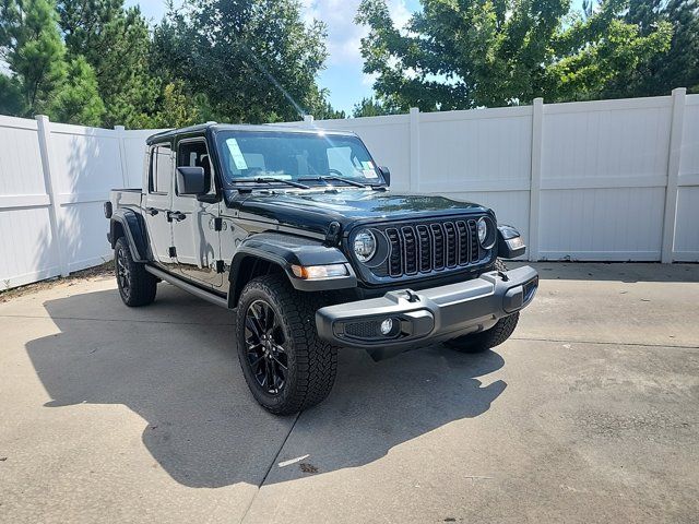 2024 Jeep Gladiator 