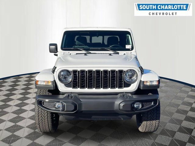 2024 Jeep Gladiator Nighthawk