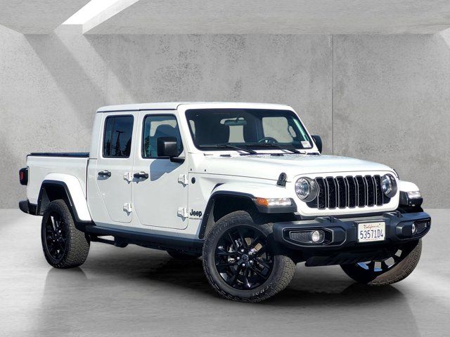 2024 Jeep Gladiator Nighthawk
