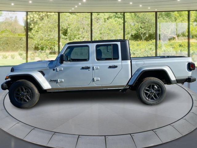 2024 Jeep Gladiator Sport S