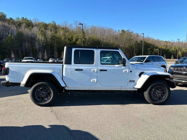 2024 Jeep Gladiator Sport S