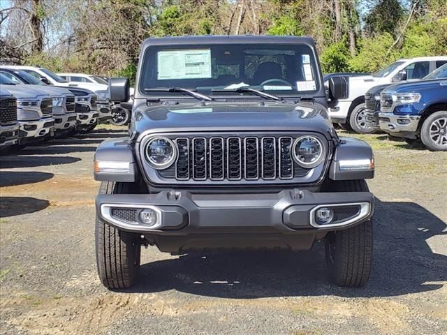 2024 Jeep Gladiator Sport S