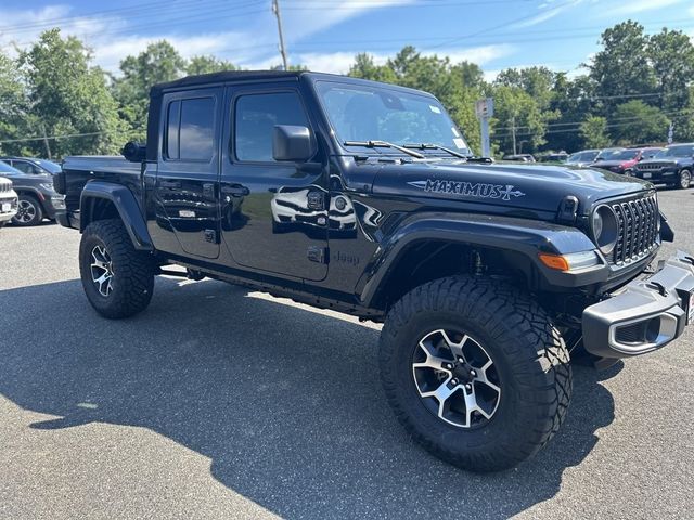 2024 Jeep Gladiator Sport S