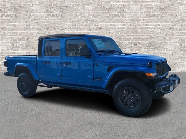 2024 Jeep Gladiator Sport S