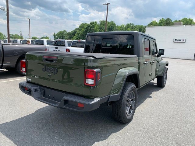 2024 Jeep Gladiator Willys