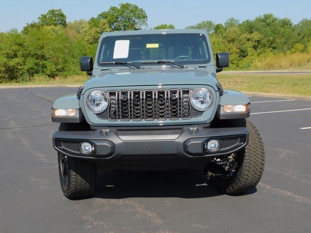 2024 Jeep Gladiator Sport