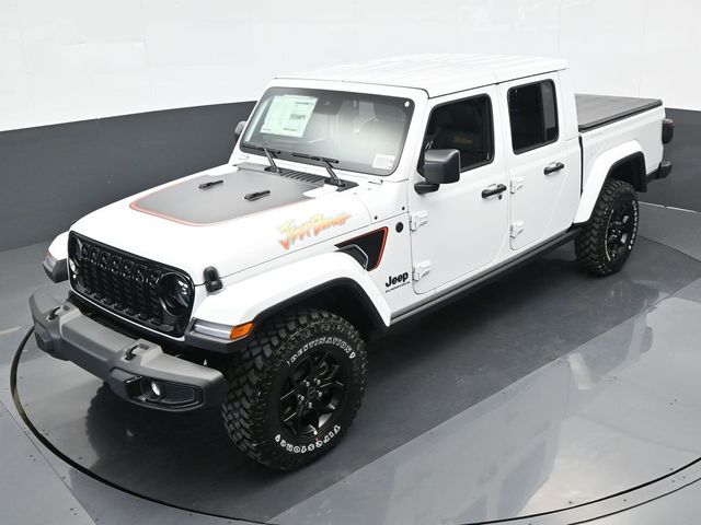 2024 Jeep Gladiator Jeep Beach