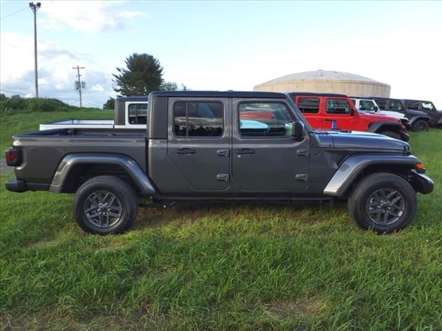 2024 Jeep Gladiator Sport S