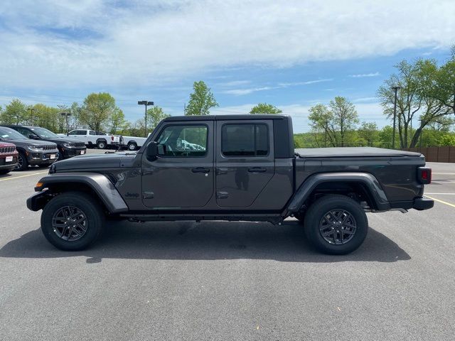 2024 Jeep Gladiator Sport S