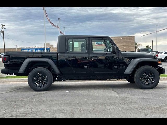 2024 Jeep Gladiator Sport