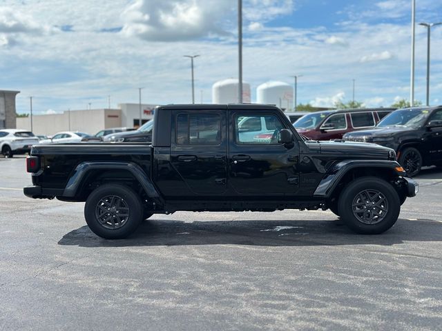 2024 Jeep Gladiator Sport