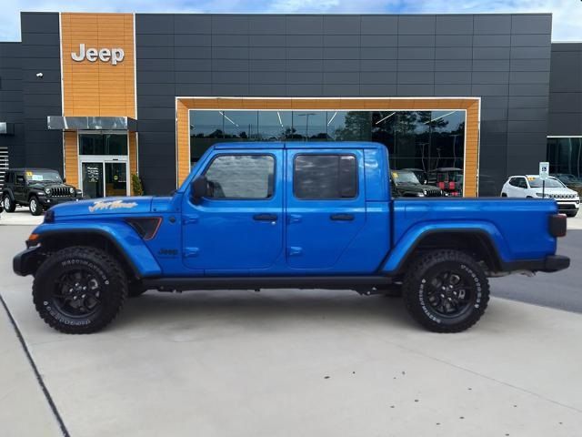 2024 Jeep Gladiator Jeep Beach