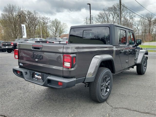 2024 Jeep Gladiator Sport S