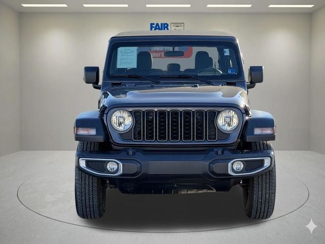 2024 Jeep Gladiator Sport