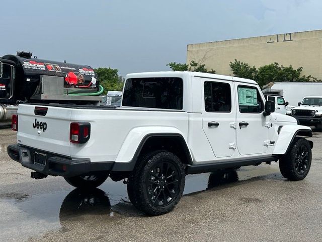 2024 Jeep Gladiator Sport