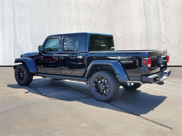 2024 Jeep Gladiator 