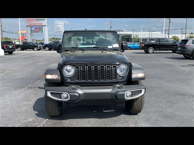 2024 Jeep Gladiator Sport