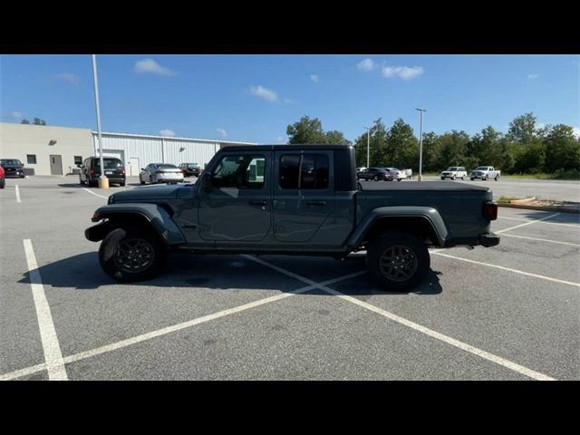 2024 Jeep Gladiator Sport S