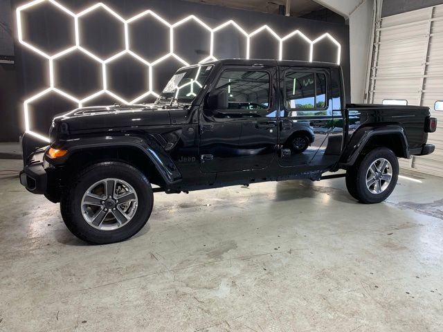 2024 Jeep Gladiator Sport S