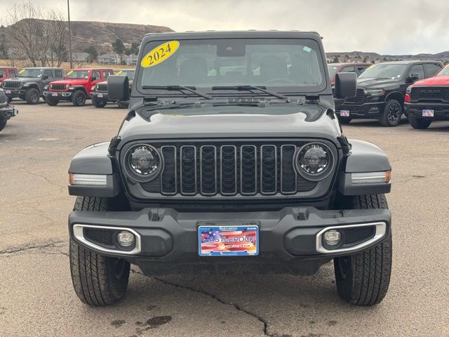 2024 Jeep Gladiator Sport S
