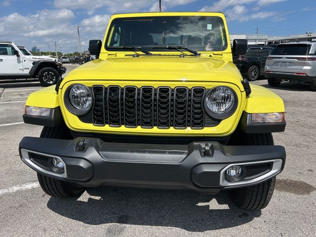 2024 Jeep Gladiator Sport S