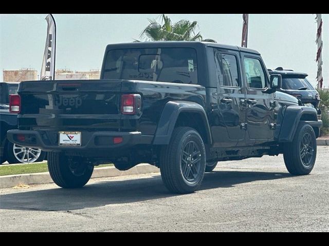 2024 Jeep Gladiator Sport S