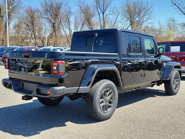 2024 Jeep Gladiator Sport S