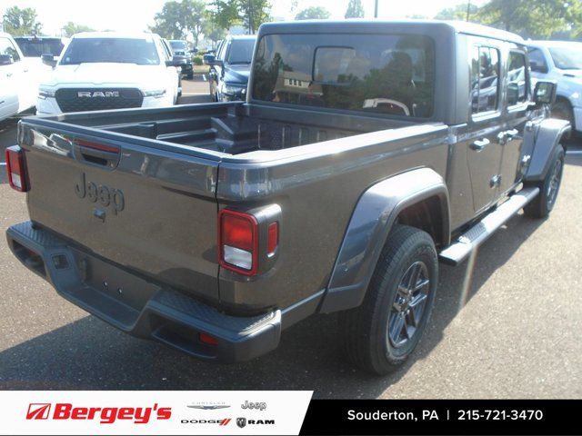 2024 Jeep Gladiator Sport S