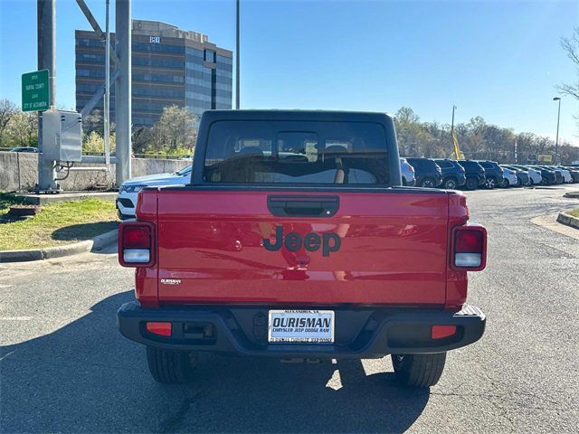 2024 Jeep Gladiator Sport S