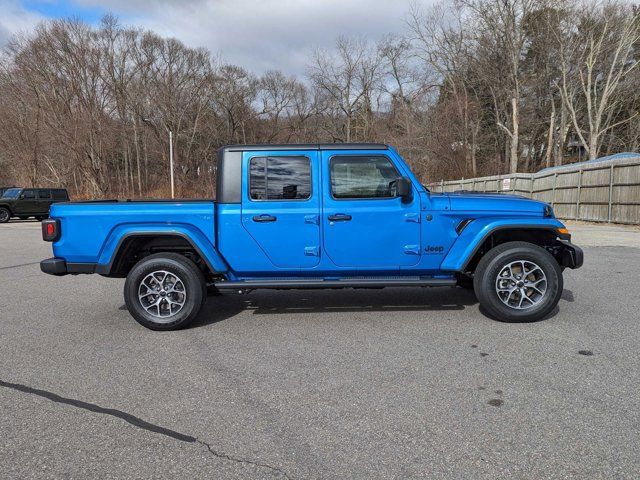 2024 Jeep Gladiator Sport S