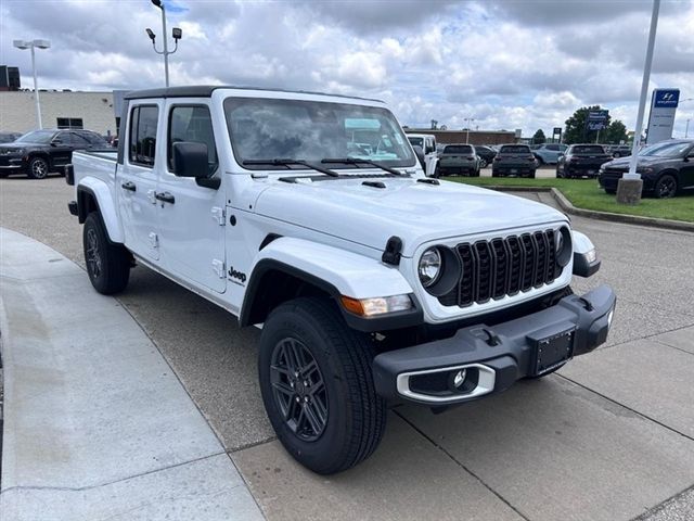 2024 Jeep Gladiator Sport S