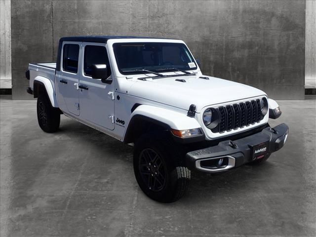 2024 Jeep Gladiator Sport S