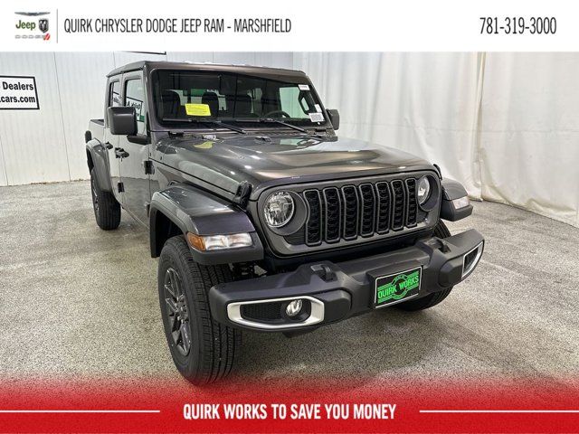 2024 Jeep Gladiator Sport S