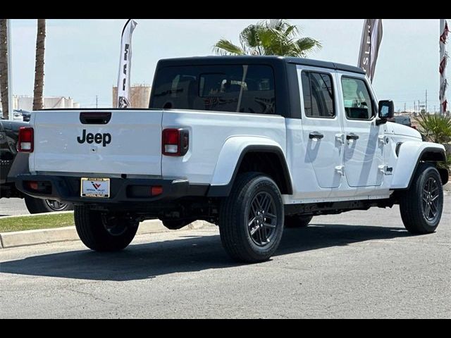 2024 Jeep Gladiator Sport S