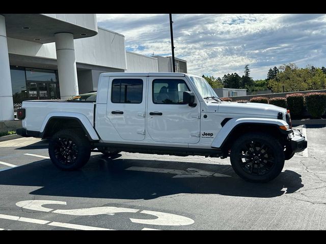 2024 Jeep Gladiator 