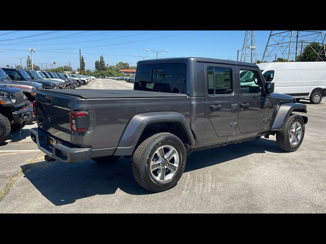 2024 Jeep Gladiator Sport S