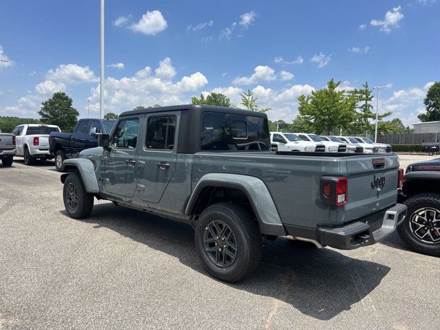 2024 Jeep Gladiator Sport S