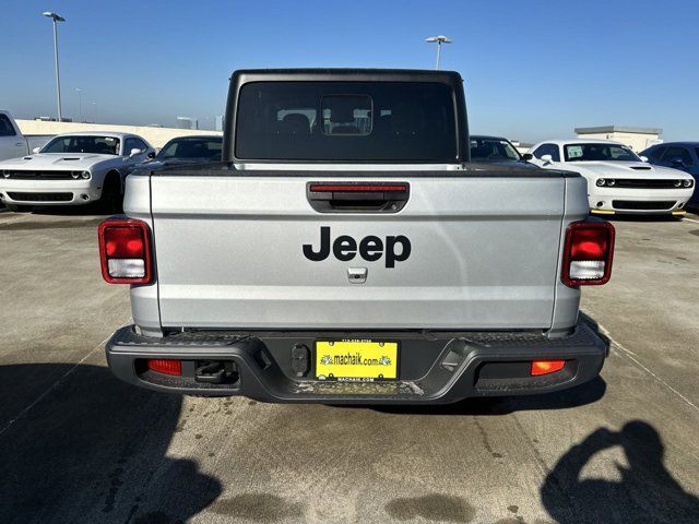 2024 Jeep Gladiator Sport S