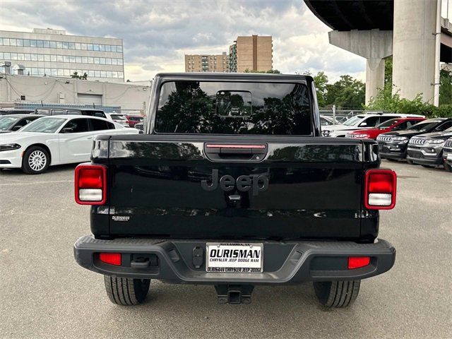 2024 Jeep Gladiator Sport S