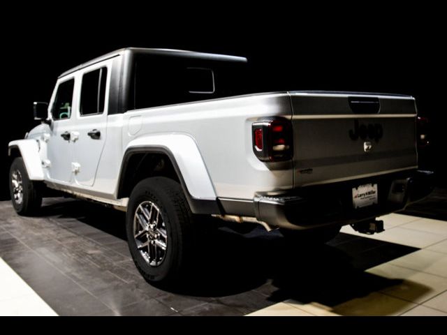 2024 Jeep Gladiator Sport S