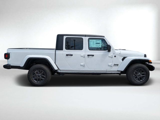 2024 Jeep Gladiator Sport S