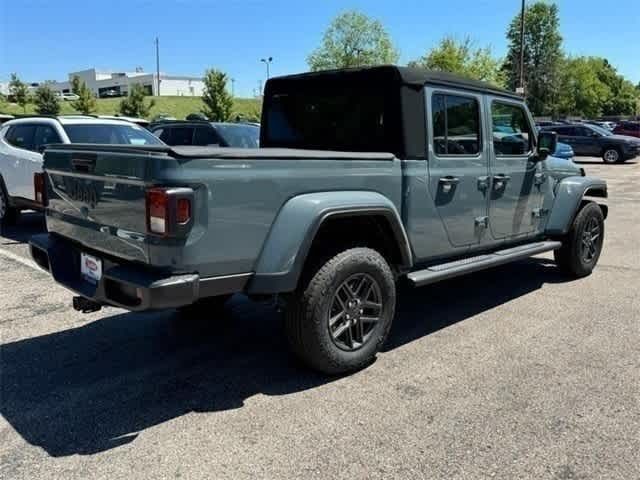 2024 Jeep Gladiator Sport S