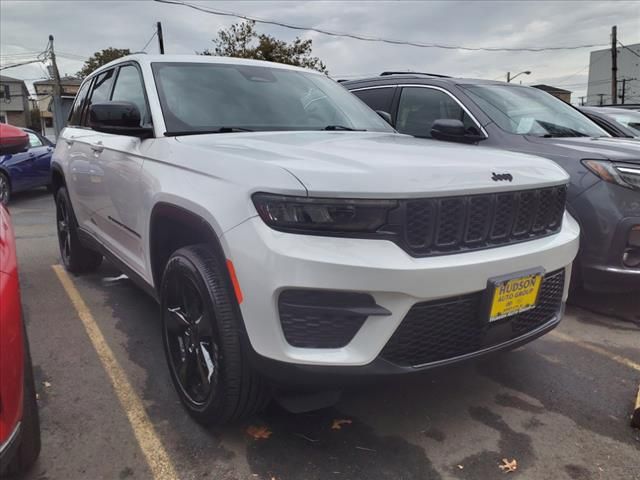 2024 Jeep Grand Cherokee Altitude