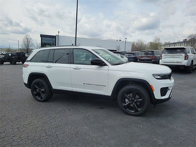 2024 Jeep Grand Cherokee Altitude