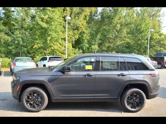 2024 Jeep Grand Cherokee Altitude