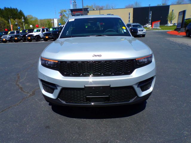 2024 Jeep Grand Cherokee Altitude