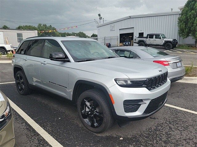 2024 Jeep Grand Cherokee Altitude X