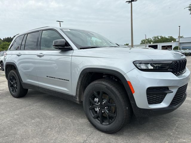 2024 Jeep Grand Cherokee Altitude